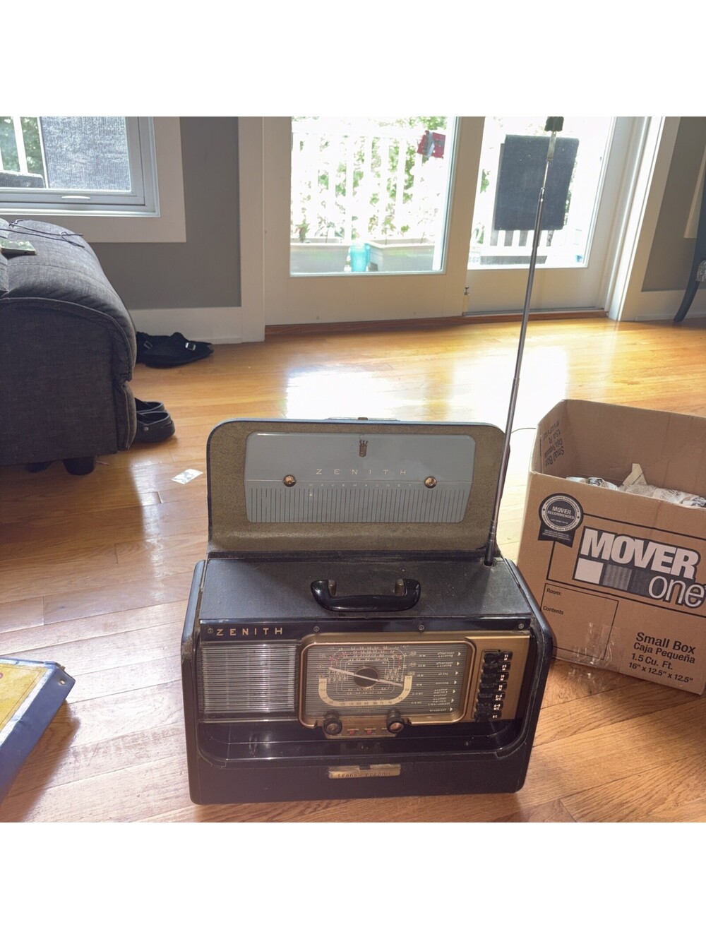 Vintage Zenith Trans-Oceanic H500 Shortwave Radio W/ Manual Still Works Tested
